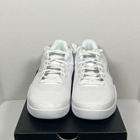 Nike Kobe 8 Protro Halo Triple White GS  New FN0266-100 Size 10 main image 4